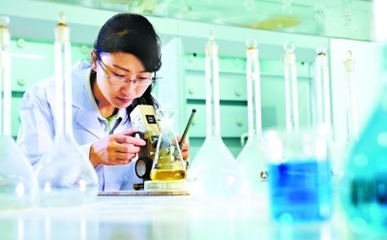 三棵樹涂料 以技術(shù)研發(fā)驅(qū)動(dòng)環(huán)境友好與節(jié)能低碳產(chǎn)品創(chuàng)新